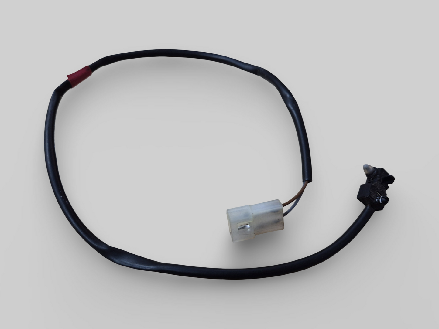 FRONT BRAKE LIGHT SWITCH AP8127432 Aprilia RSV1000R 04-09 / Tuono 1000R 06-09