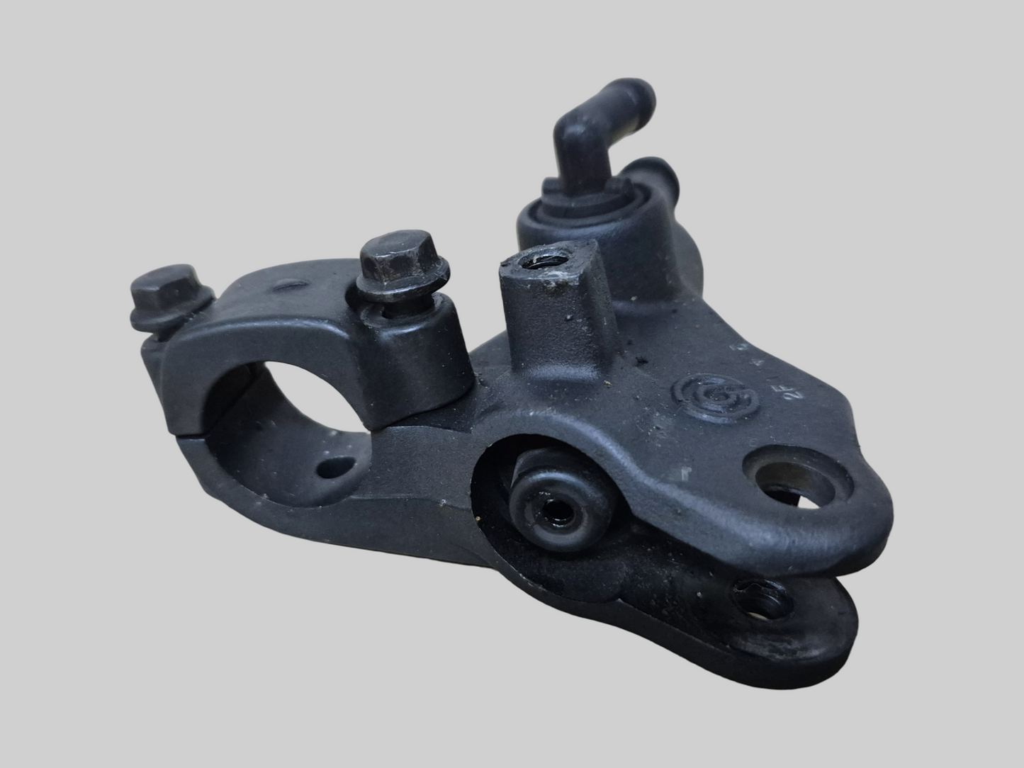 FRONT BRAKE PUMP MASTER CYLINDER AP8113969 Aprilia RSV Mille 98-03 / Tuono 02-05
