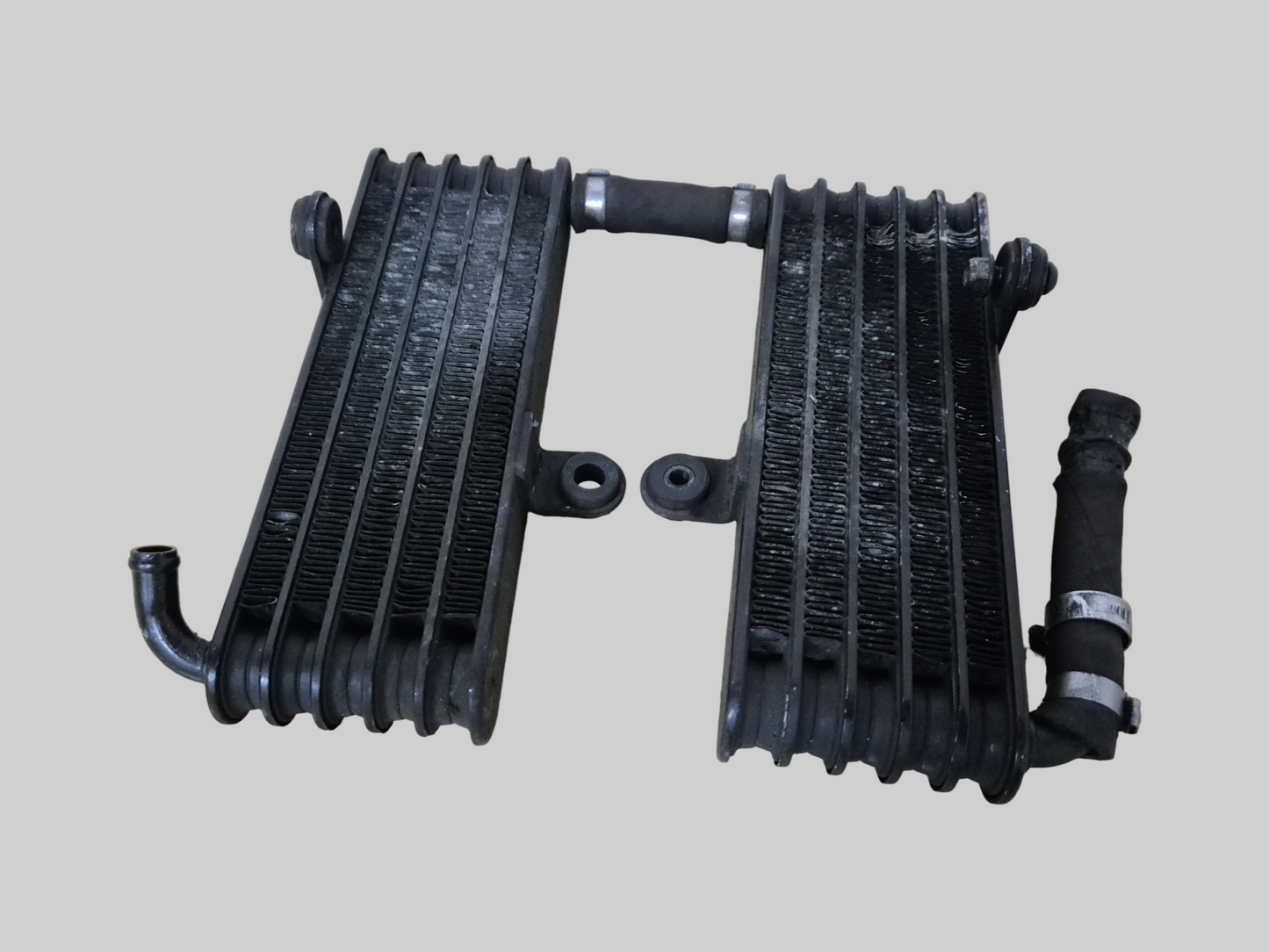 OIL COOLER RADIATOR SET AP8104341 AP8104452 Aprilia RSV1000R 04-09 / Tuono 1000R 06-09