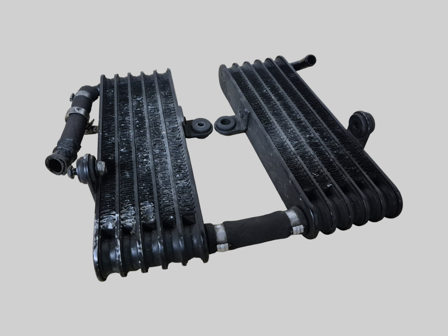 OIL COOLER RADIATOR SET AP8104341 AP8104452 Aprilia RSV1000R 04-09 / Tuono 1000R 06-09