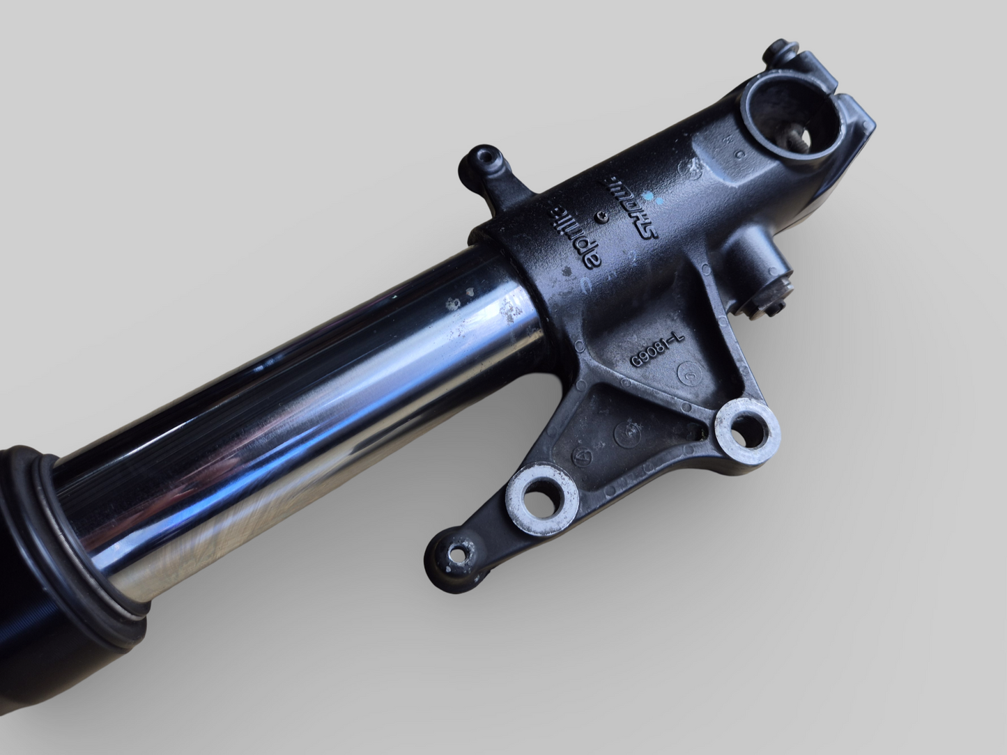 LEFT-HAND SIDE SHOWA AXIAL FORK LEG AP8123638 Aprilia RSV Mille 98-03 / Tuono 02-05