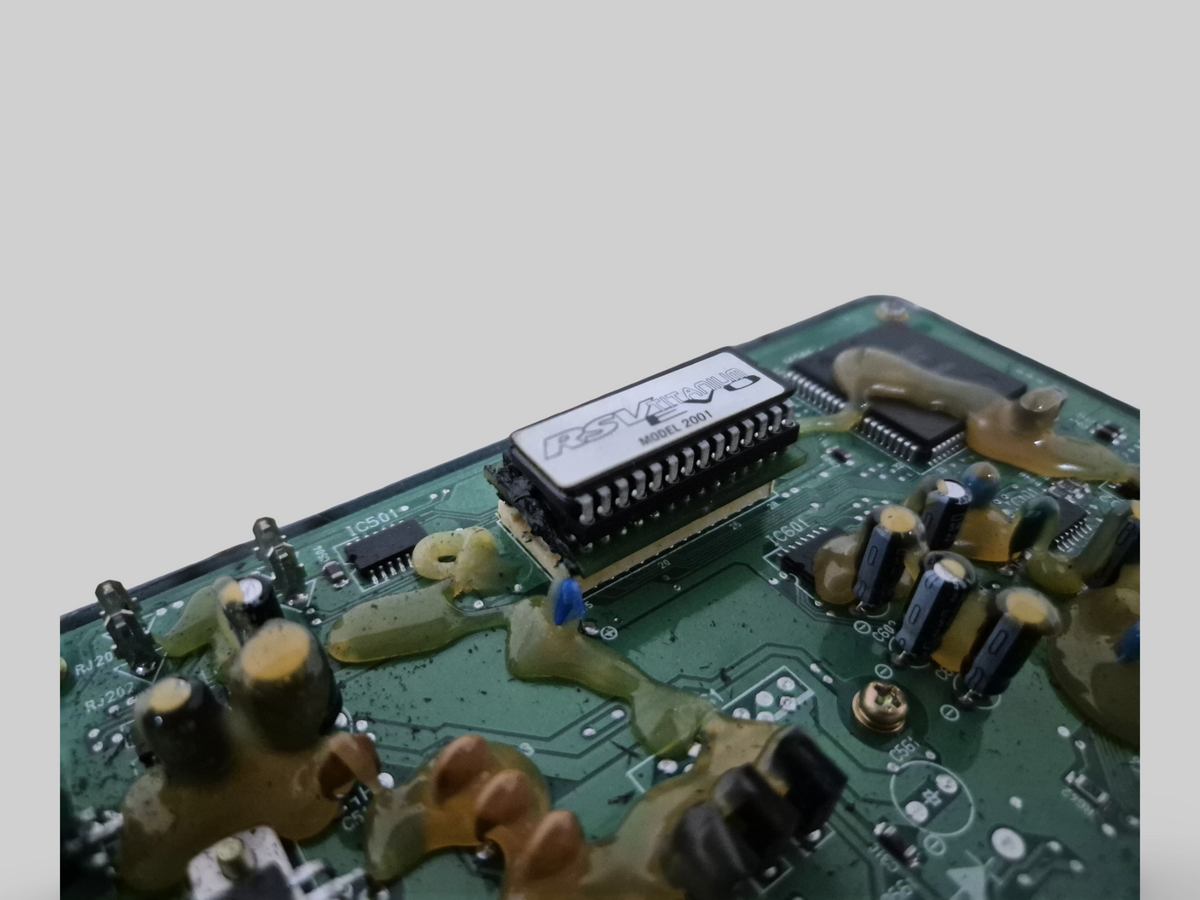 ENGINE CONTROL UNIT ECU AP0265671 WITH 'RSV TITANIUM EVO' EPROM Aprilia RSV Mille 98-03 / Tuono 02-05
