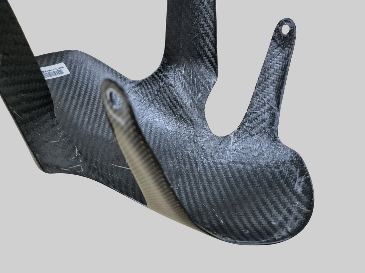 FRONT FENDER CARBON FIBER Aprilia RSV Mille 98-03 / Tuono 02-05