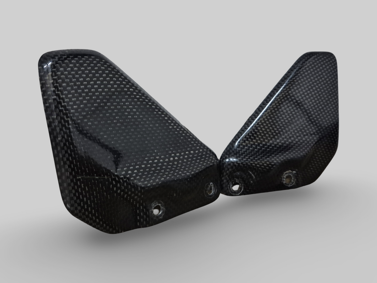 CARBON HEELPLATE SET Aprilia RSV Mille 98-03 / Tuono 02-05 / RSV1000R 04-10