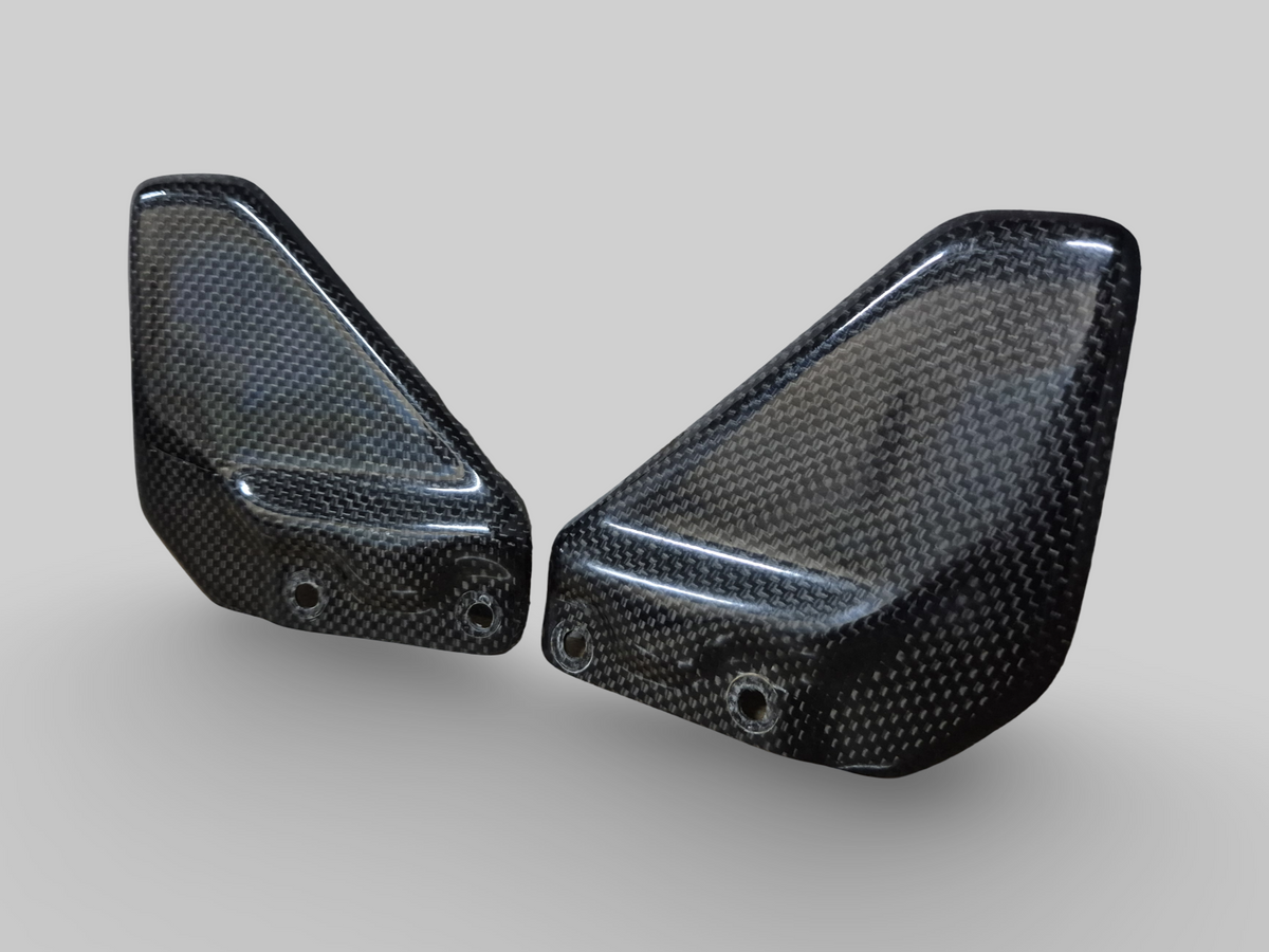 CARBON HEELPLATE SET Aprilia RSV Mille 98-03 / Tuono 02-05 / RSV1000R 04-10