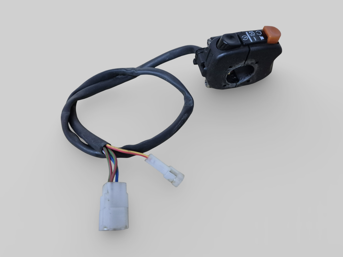 RIGHT-HAND SIDE HANDLEBAR KILLSWITCH AP8127523 Aprilia RSV Mille 01-03 / Tuono 02-05