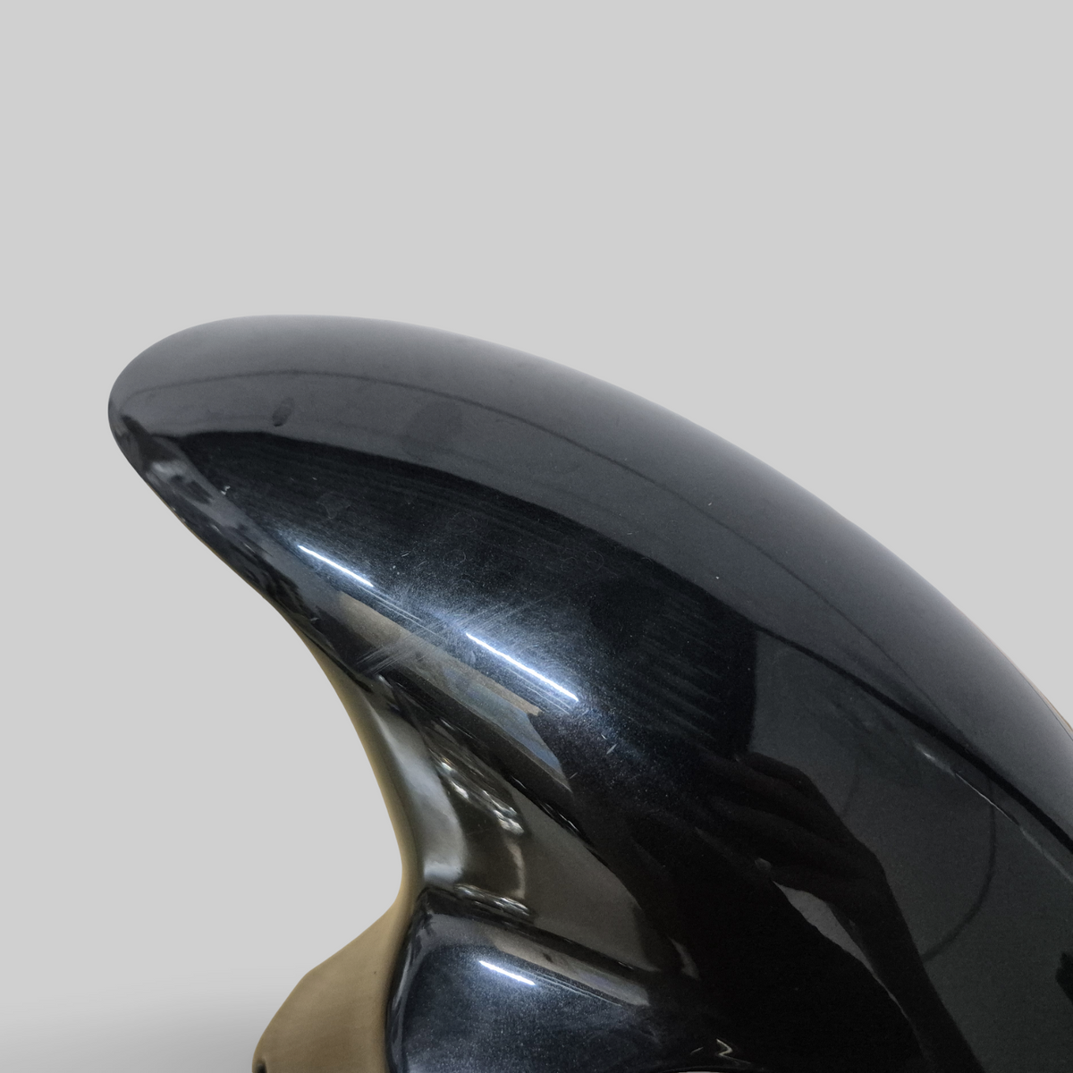 FRONT FENDER MUDGUARD A. BLACK AP8126662 Aprilia RSV Mille 98-03 / Tuono 02-05