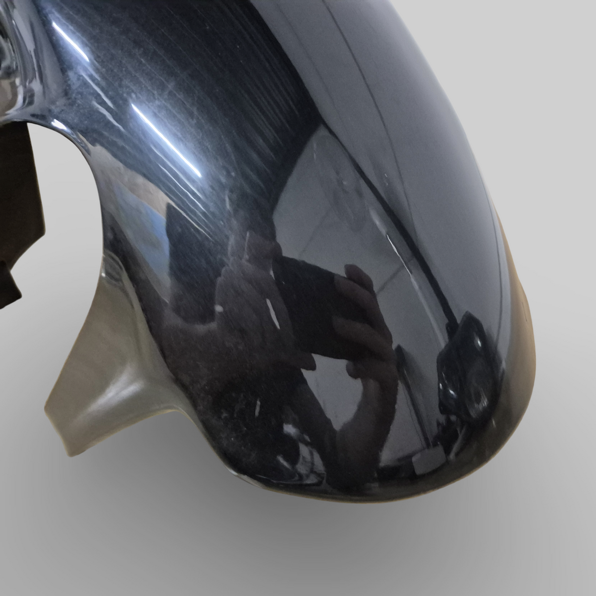 FRONT FENDER MUDGUARD A. BLACK AP8126662 Aprilia RSV Mille 98-03 / Tuono 02-05