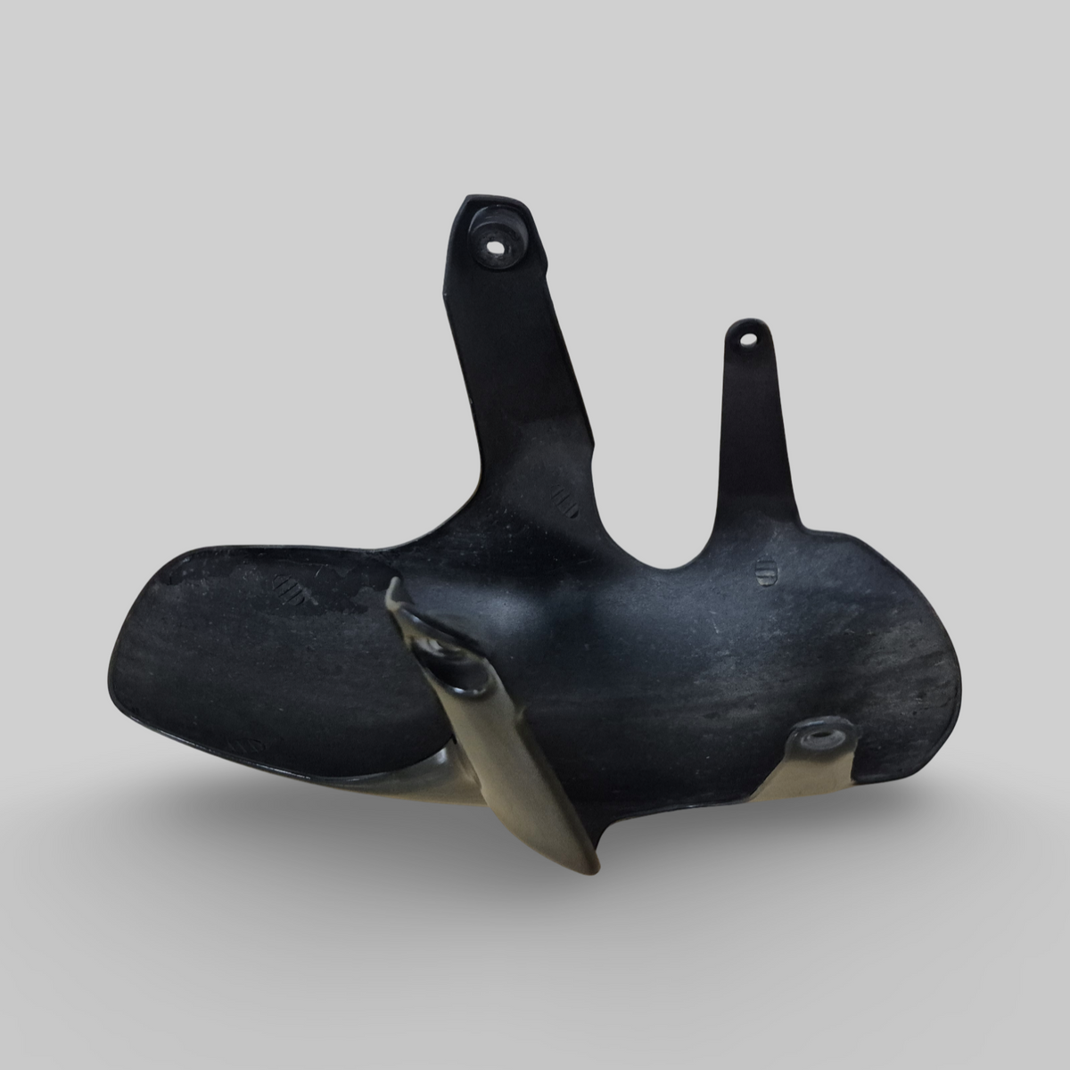 FRONT FENDER MUDGUARD A. BLACK AP8126662 Aprilia RSV Mille 98-03 / Tuono 02-05