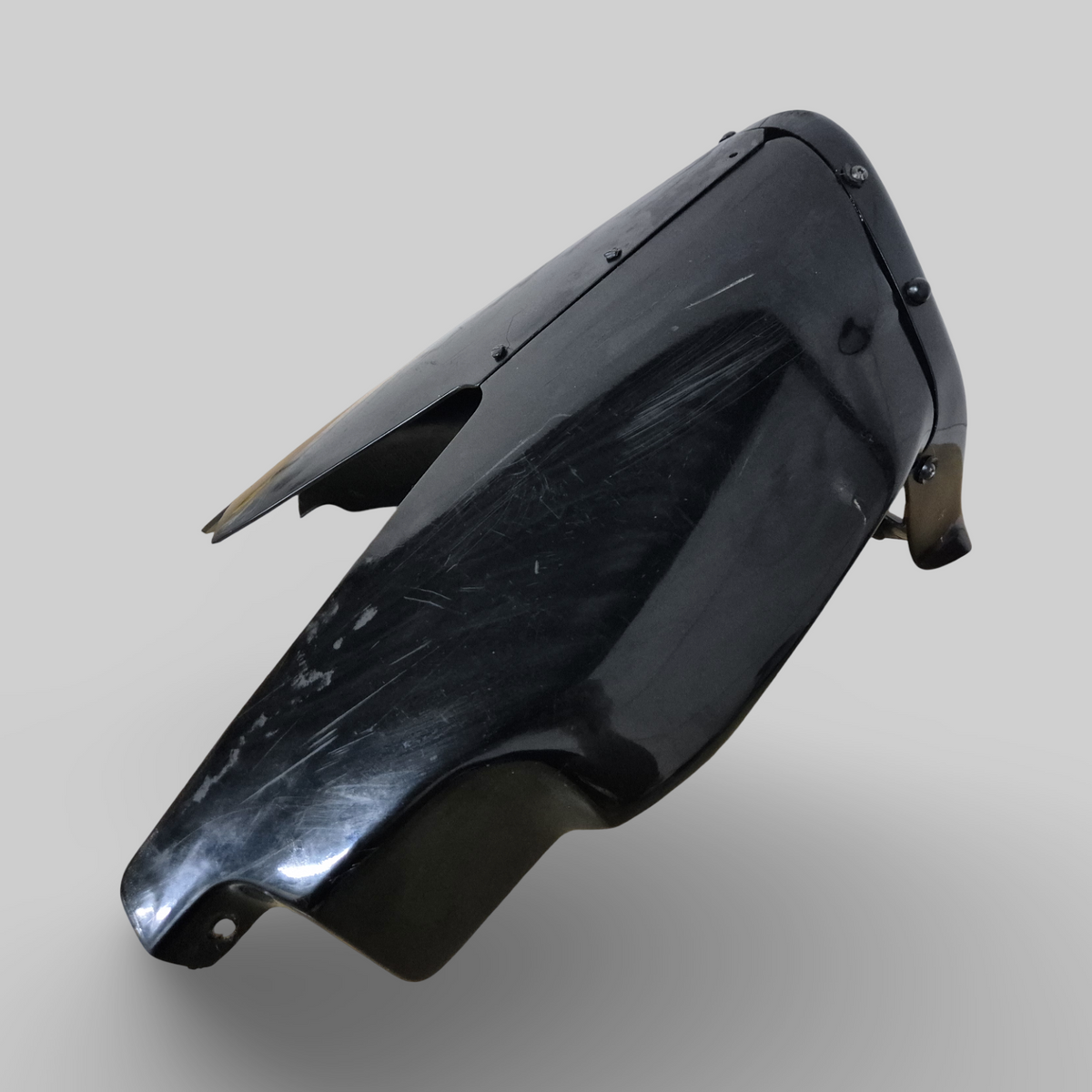 BELLYPAN / PILLAR BLACK AP8168219 Aprilia RSV Tuono 1000 2002-2005