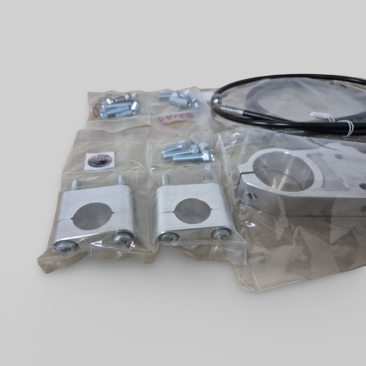 CNC TOPYOKES HANDLEBAR CONVERSION KIT COMPL. AP8163208 Aprilia RSV Tuono/Falco