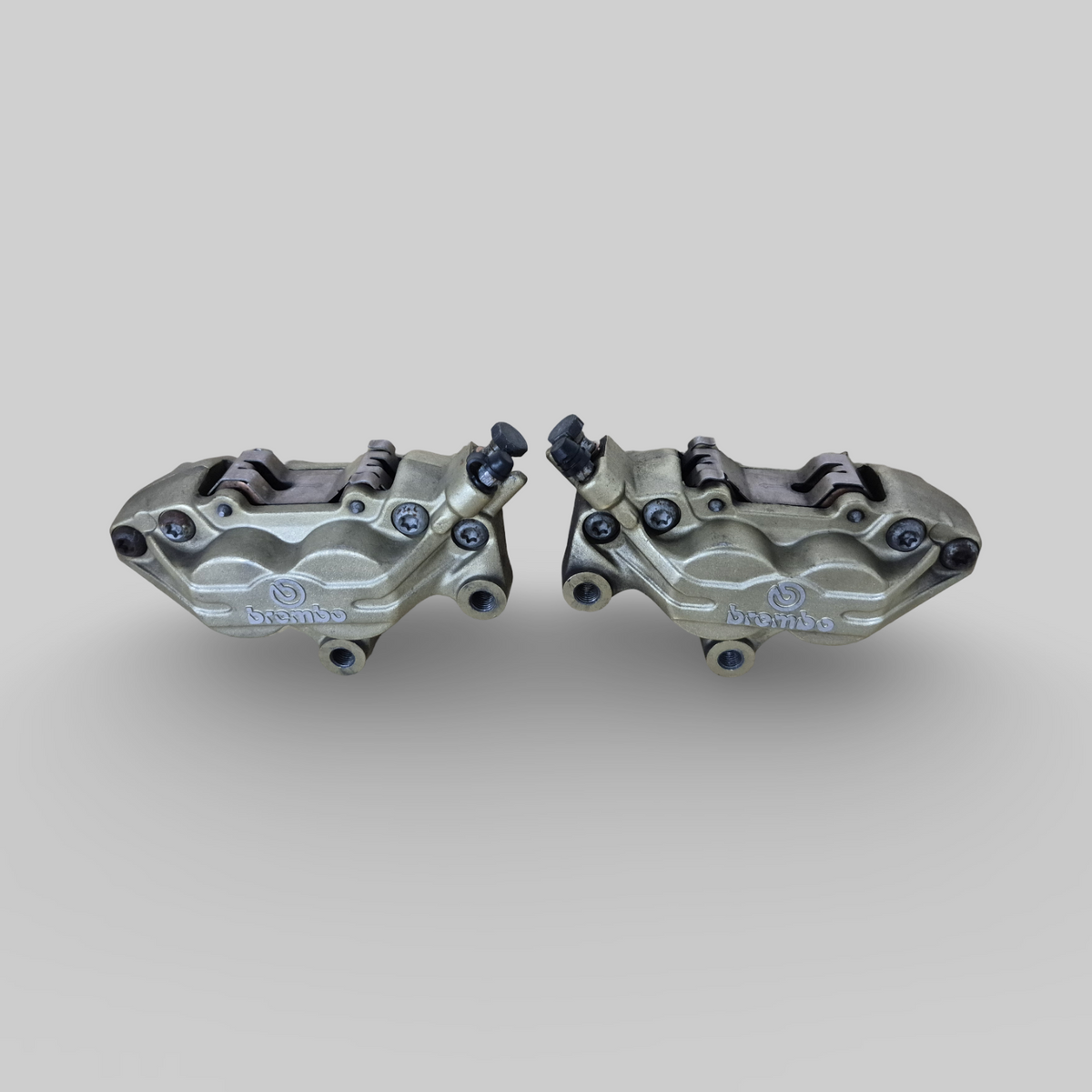 FRONT LEFT BRAKE CALIPER BREMBO P2 GOLD AP8113893 AP81138932 Aprilia RSV Mille 98-03 / Tuono 02-05