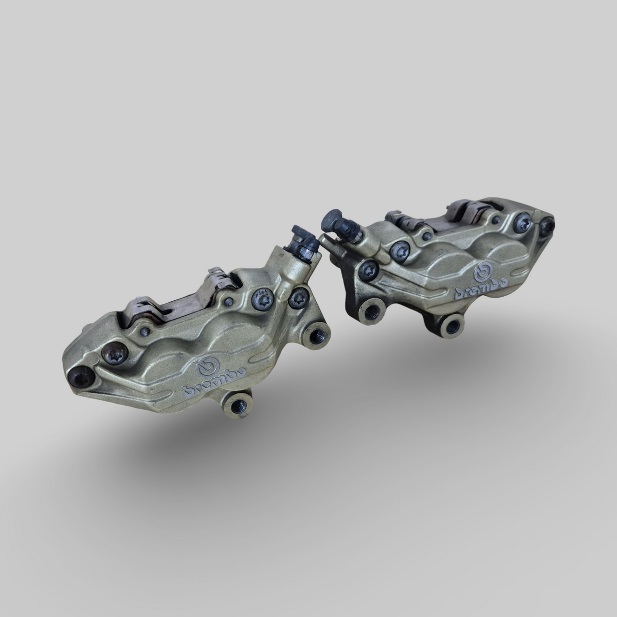 FRONT LEFT BRAKE CALIPER BREMBO P2 GOLD AP8113893 AP81138932 Aprilia RSV Mille 98-03 / Tuono 02-05