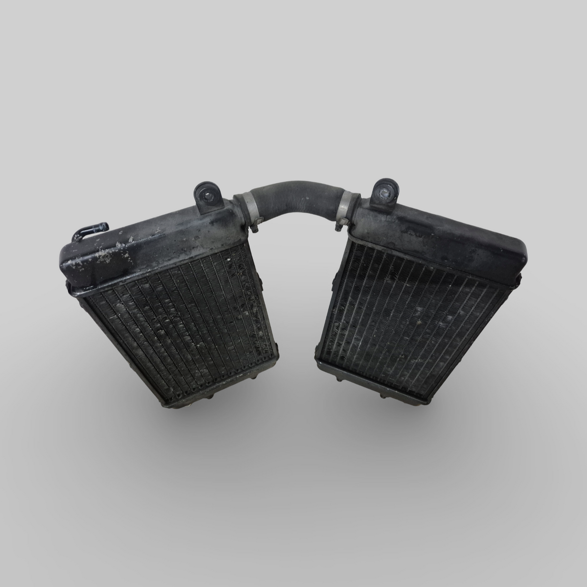 LEFT AND RIGHT COOLING RADIATOR SET AP8102952 / AP8102951 Aprilia RSV Mille 98-03 / Tuono 02-05