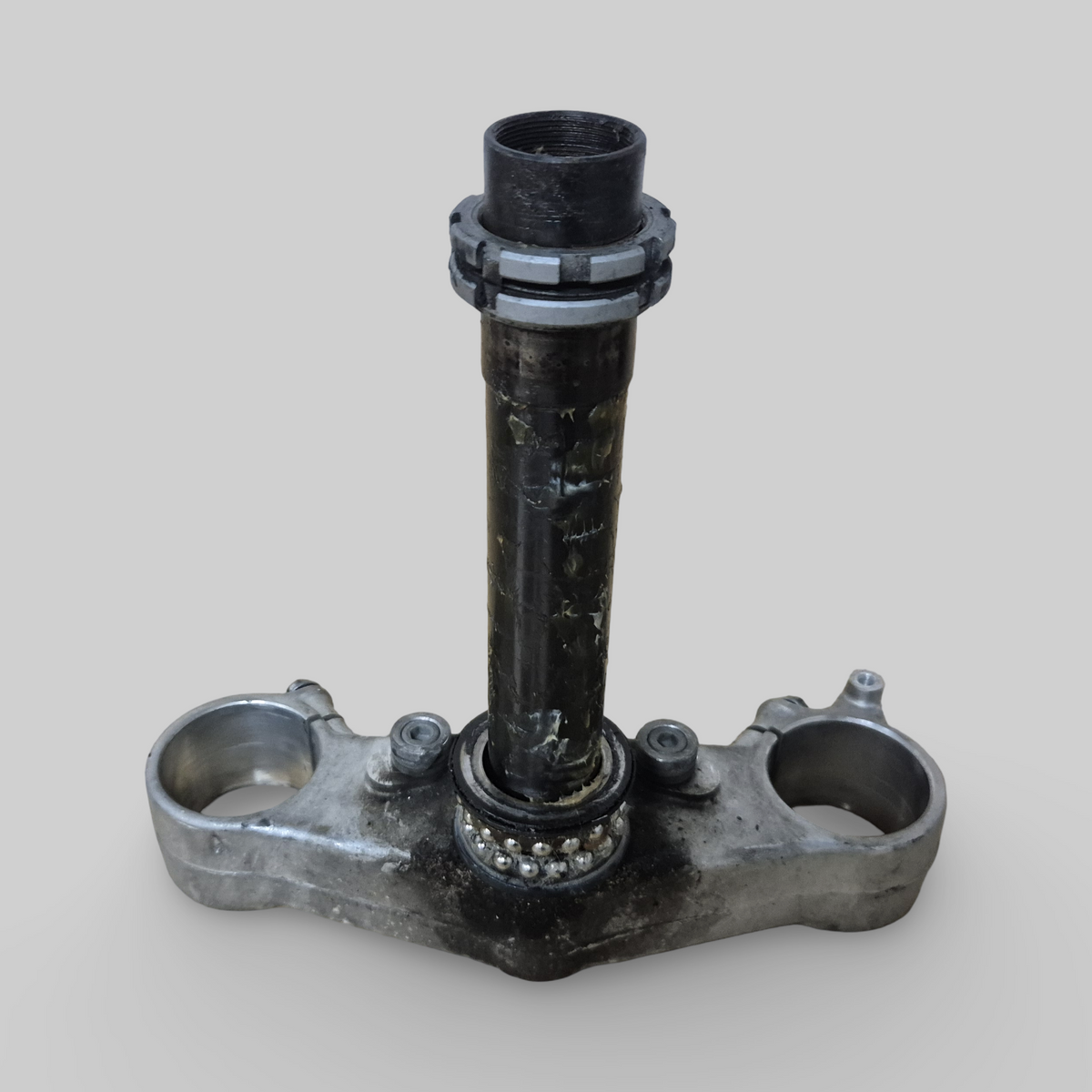 LOWER TRIPLE CLAMP STEM BASE AP8123640 Aprilia RSV Mille 98-03 / Tuono 02-05