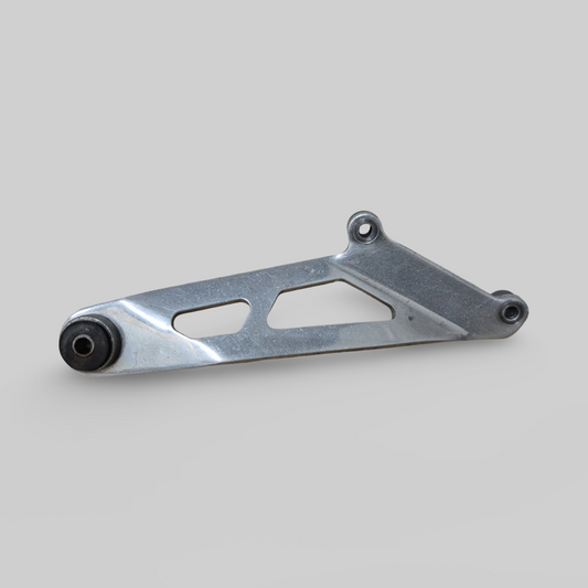 EXHAUST HANGER BRACKET SP SHOTGUN EXHAUST SLIP-ON APRILIA RACING TITANIUM Aprilia RSV Mille 98-03 / Tuono 02-05