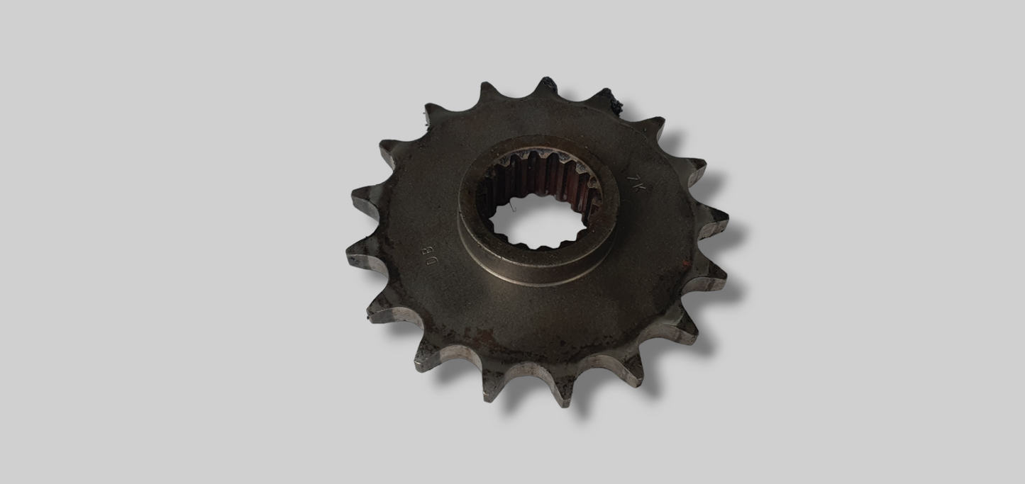 FRONT CHAIN SPROCKET Aprilia RSV Mille 98-03 / Tuono 02-05