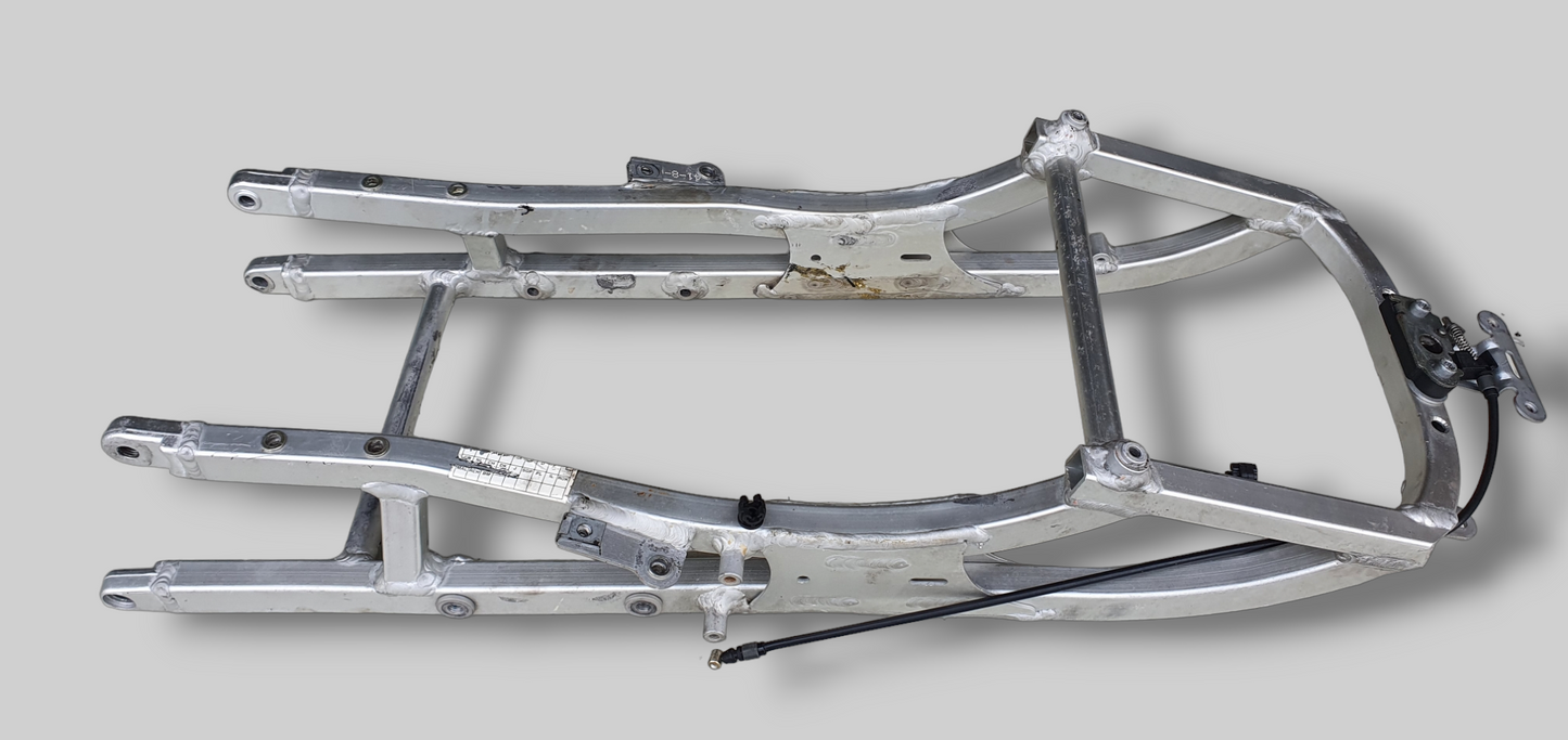 ZADELSTEUN ACHTER SUBFRAME AP8146457 Aprilia RSV Mille 98-03 / Tuono 02-05 