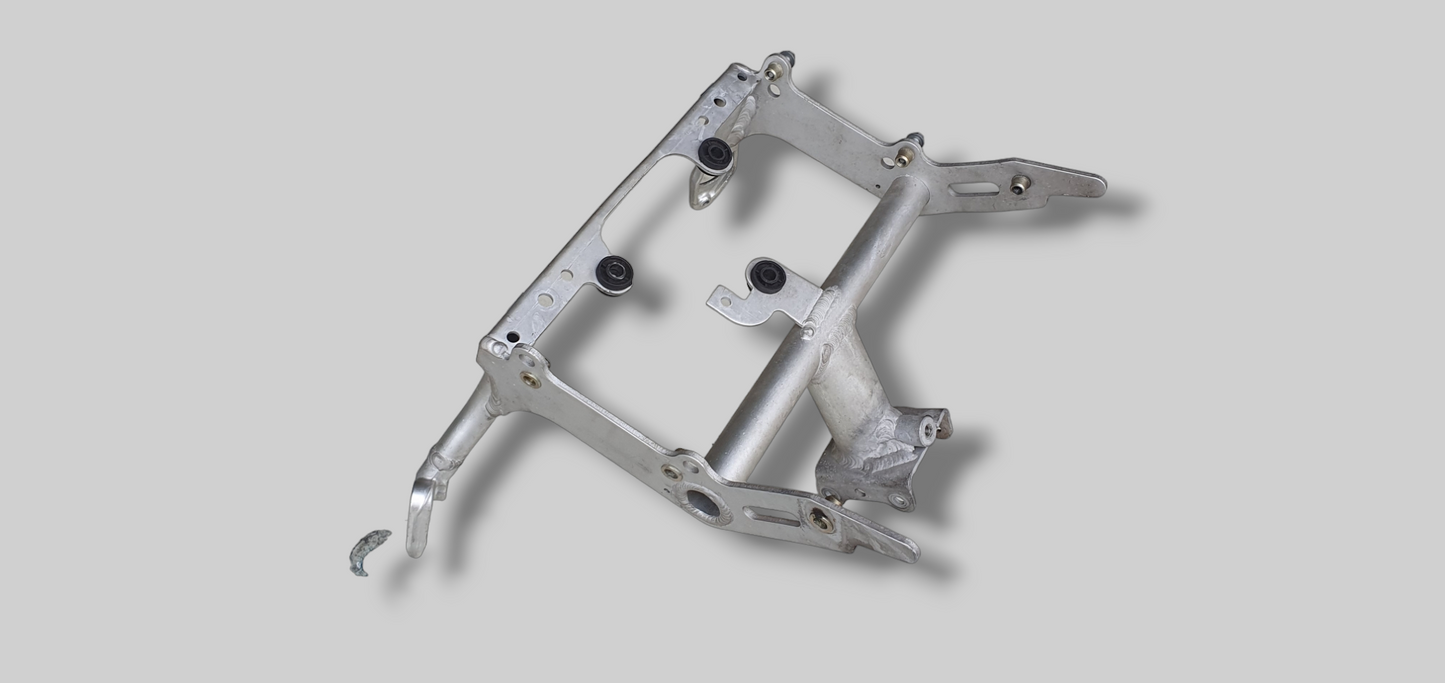 INSTRUMENTENCLUSTERHOUDER FRAME AP8135905 Aprilia RSV Mille 98-03 