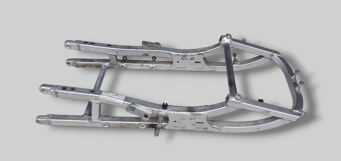 ZADELSTEUN ACHTER SUBFRAME AP8146457 Aprilia RSV Mille 98-03 / Tuono 02-05 