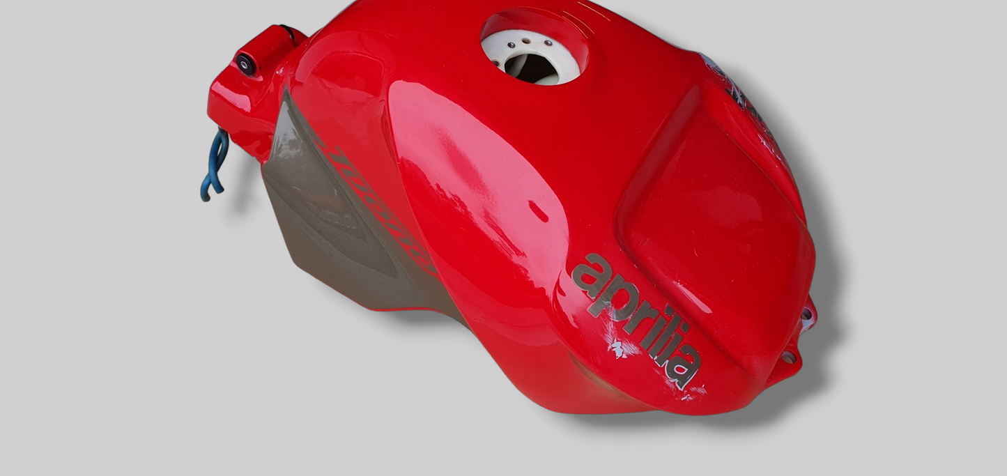 FUEL TANK HOT RED TUONO AP8168218 Aprilia RSV Mille 01-03 / Tuono 02-05