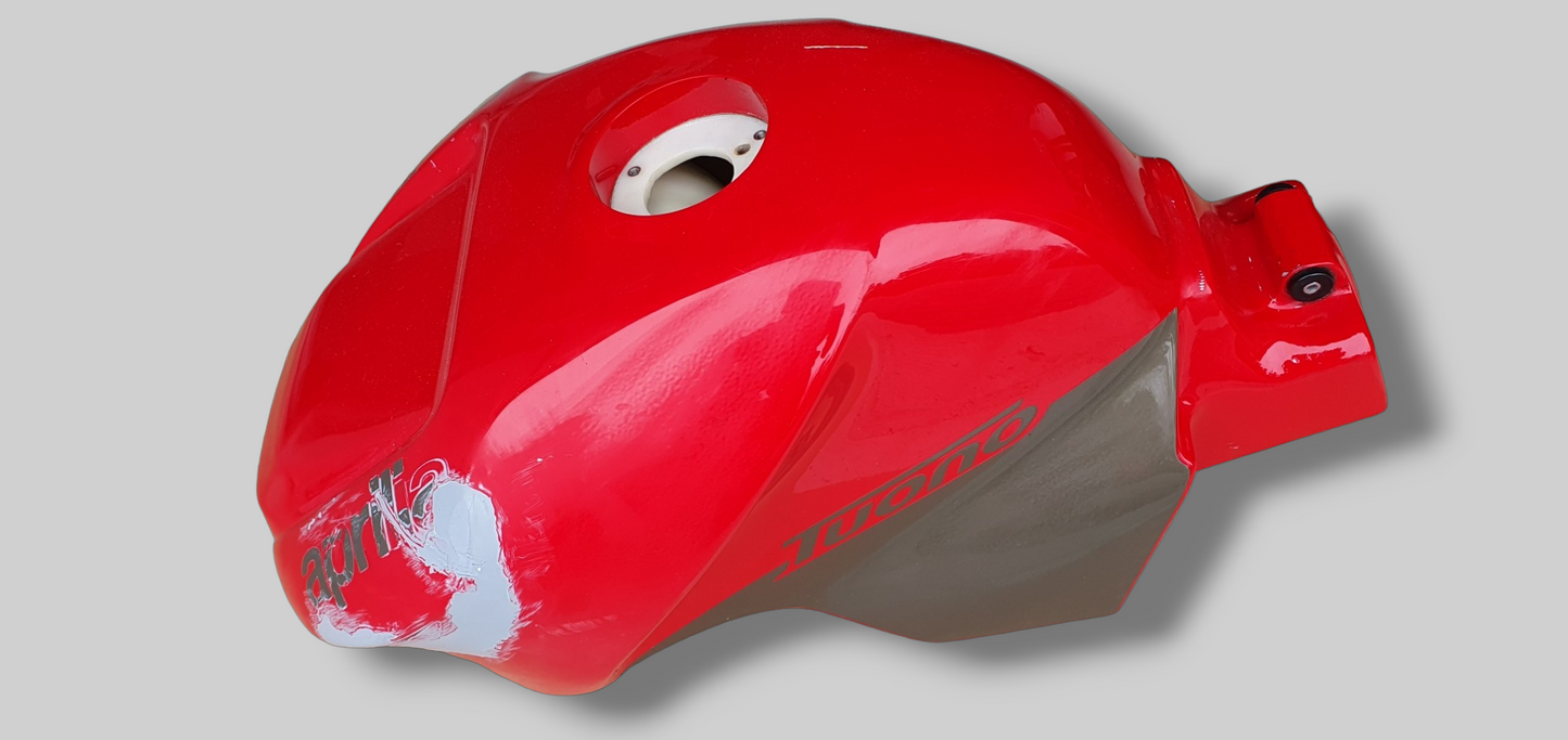 FUEL TANK HOT RED TUONO AP8168218 Aprilia RSV Mille 01-03 / Tuono 02-05