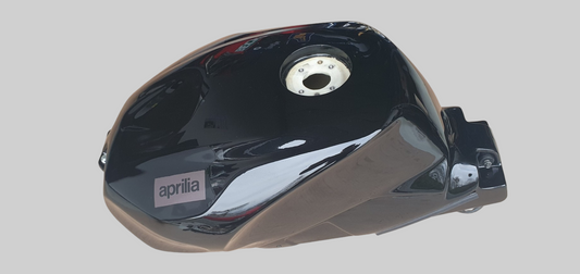 BRANDSTOFTANK ZWART met POMP AP8178903 Aprilia RSV1000R 04-10 (+Fabriek) 