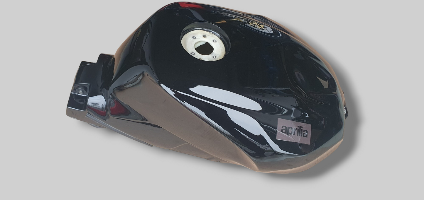 BRANDSTOFTANK ZWART met POMP AP8178903 Aprilia RSV1000R 04-10 (+Fabriek) 