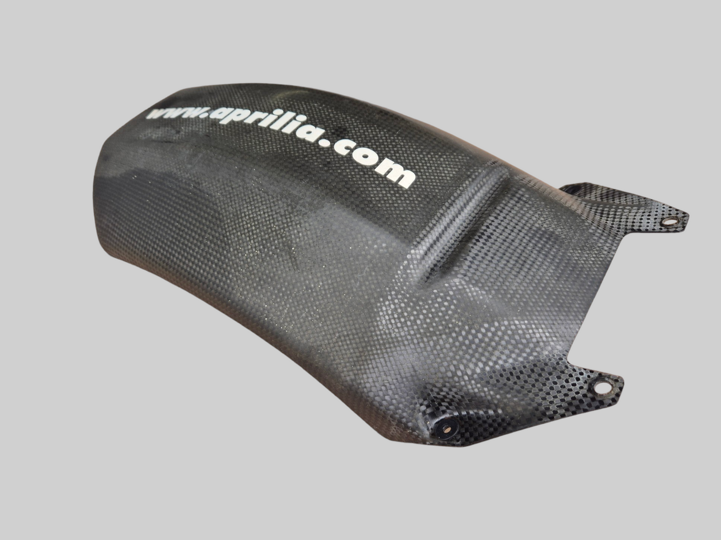 ACHTER CARBON OEM SPATBORD / HUGGER AP8791048 Aprilia RSV Mille 98-03 / Tuono 02-05 