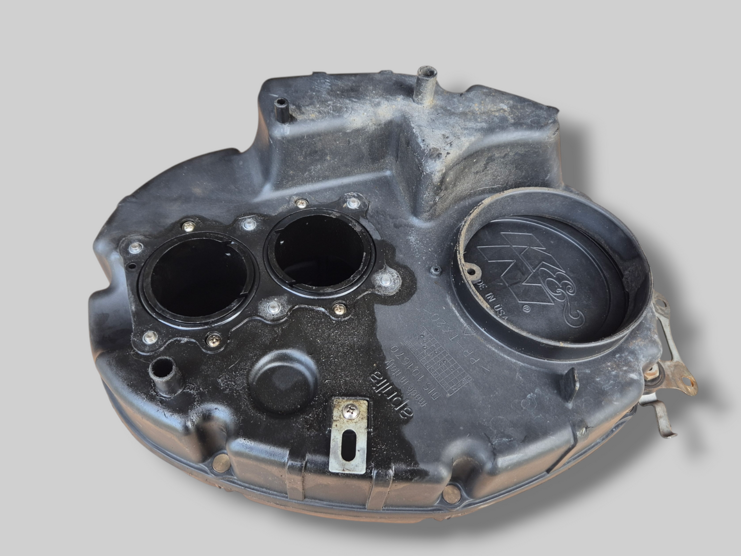 COMPLEET AIRBOX FILTERHUIS AP8149723 AP8148825 Aprilia RSV Mille 98-03 / Tuono 02-05 