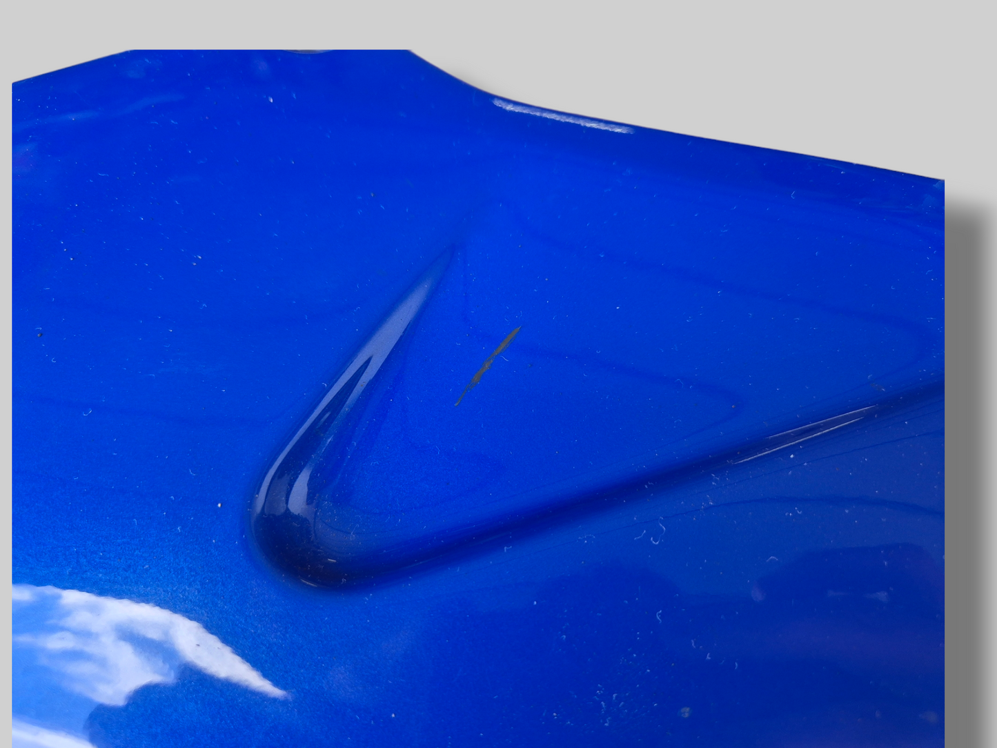 ELECTRIC BLUE LEFT-HAND SIDE FUEL TANK SIDE PANEL AP8148935 Aprilia RSV Mille 98-00