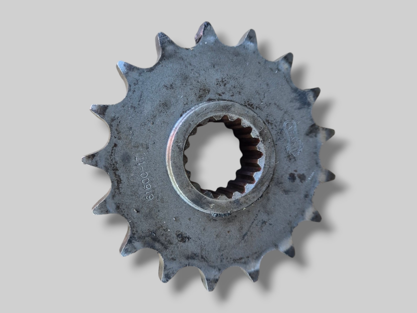 FRONT CHAIN SPROCKET Aprilia RSV Mille 98-03 / Tuono 02-05