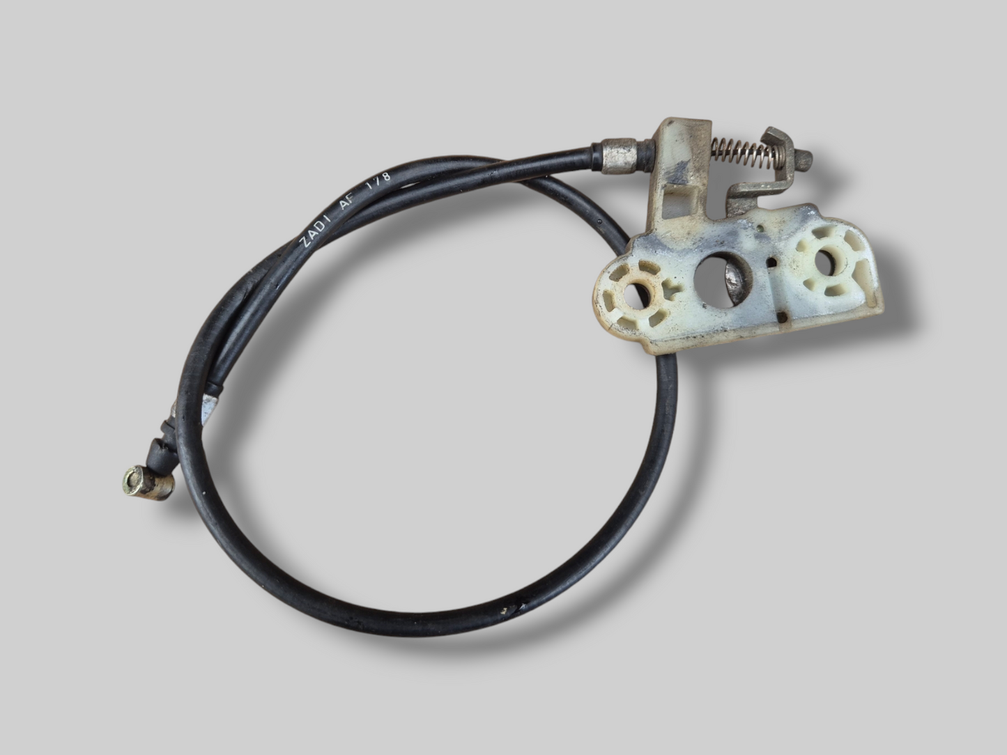 SADDLE RELEASE CABLE AND CONNECTING PLATE AP8102913 AP8102914 Aprilia RSV Mille 98-03 / Tuono 02-05