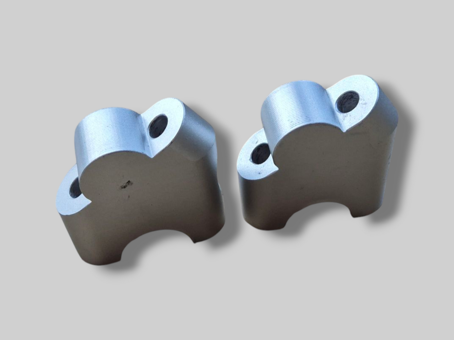 CÔTÉ DROIT 54mm GUIDON CLIP-ON AP8118592 Aprilia RSV Mille 98-03 