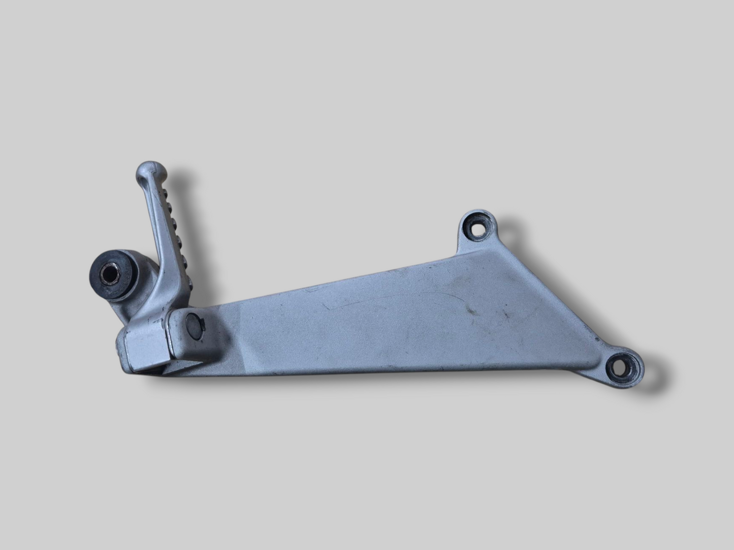 PASSENGER RIGHT FOOTREST SUPPORT AP8134371 Aprilia RSV Mille 98-03 / Tuono 02-05