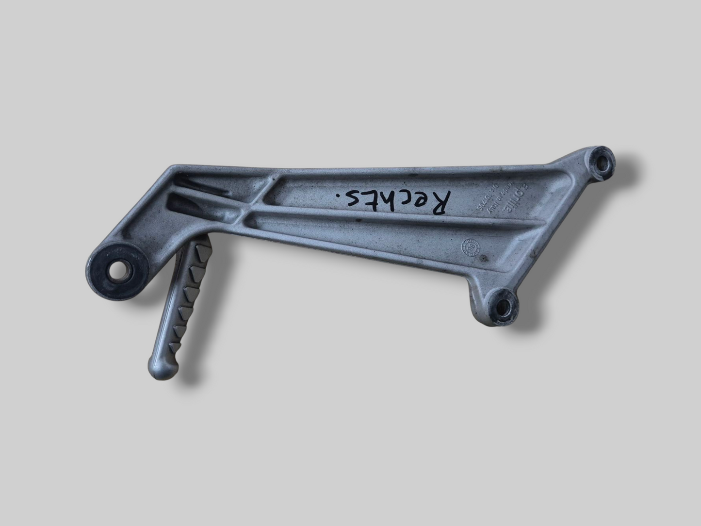 PASSENGER RIGHT FOOTREST SUPPORT AP8134371 Aprilia RSV Mille 98-03 / Tuono 02-05
