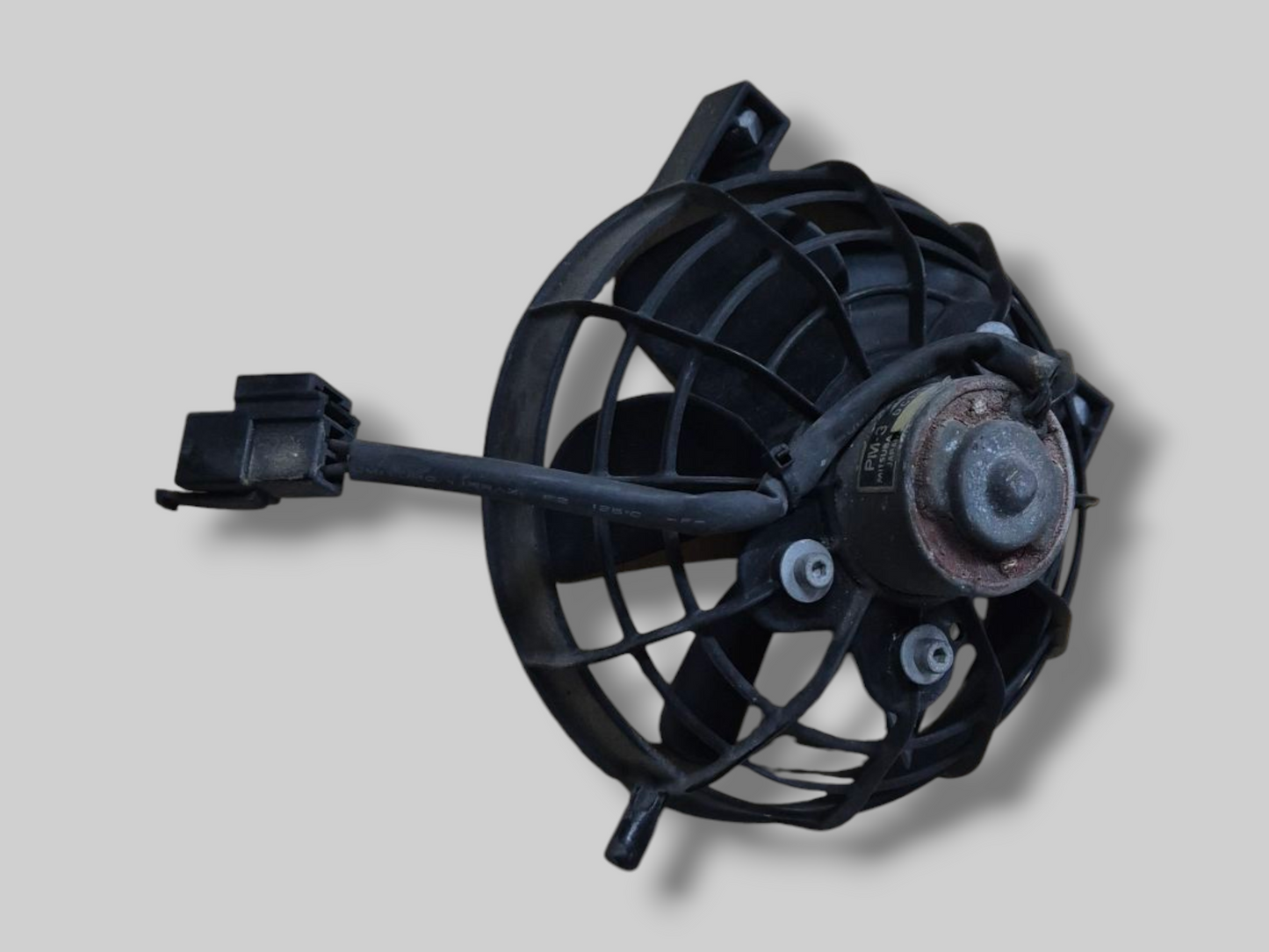 VENTILATEUR DE RADIATEUR AP8124335 Aprilia RSV Mille 98-03 / Tuono 02-05