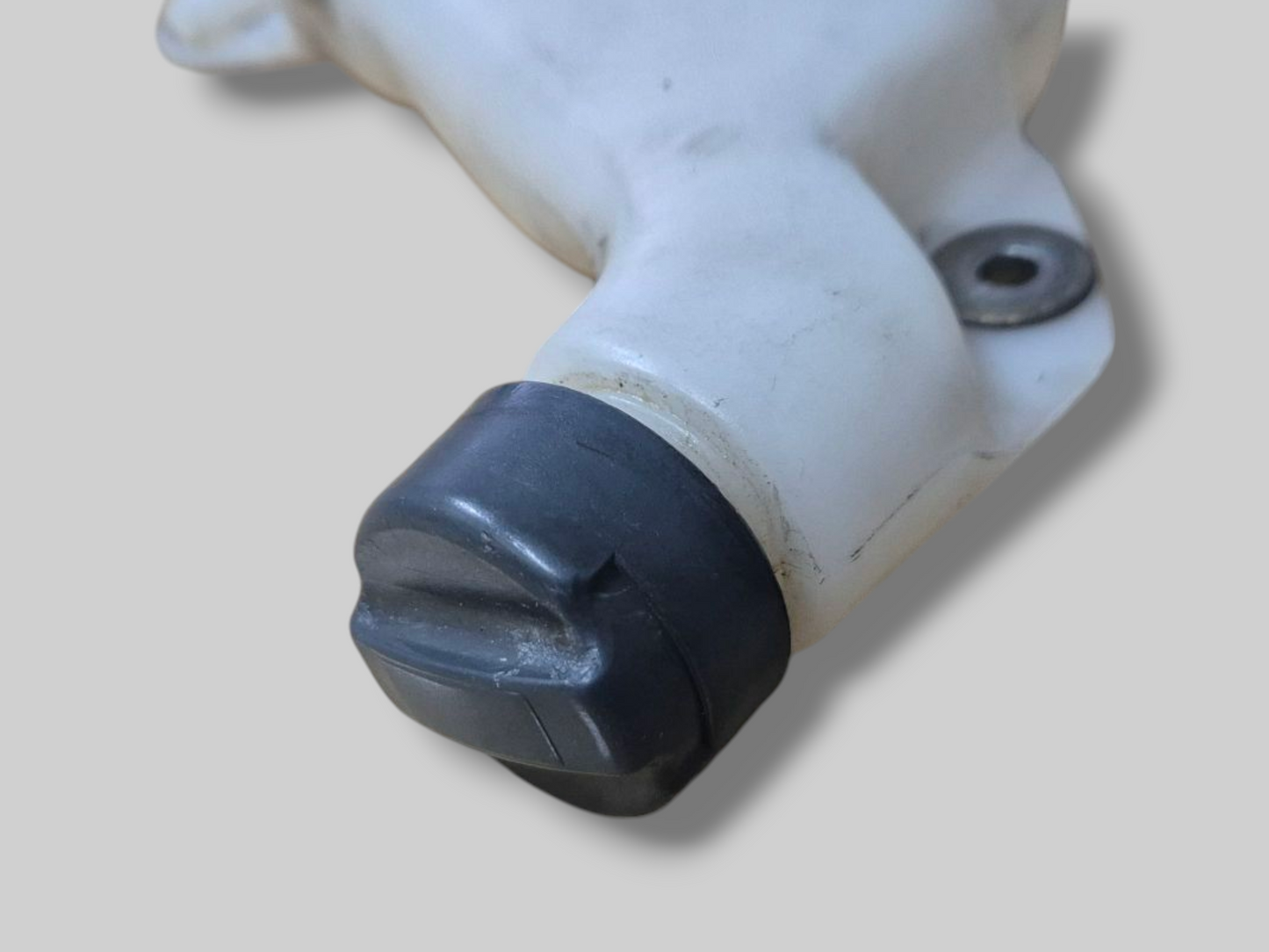 KOELVLOEISTOFTANKRESERVOIRFLES AP8138556 Aprilia RSV Mille 98-03 / Tuono 02-05