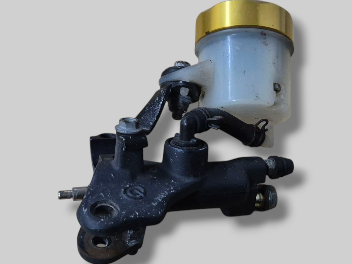 MAITRE CYLINDRE DE POMPE DE FREIN AVANT AP8113969 Aprilia RSV Mille 98-03 / Tuono 02-05 
