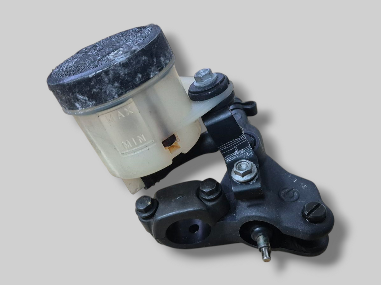 FRONT BRAKE PUMP MASTER CYLINDER AP8113969 Aprilia RSV Mille 98-03 / Tuono 02-05