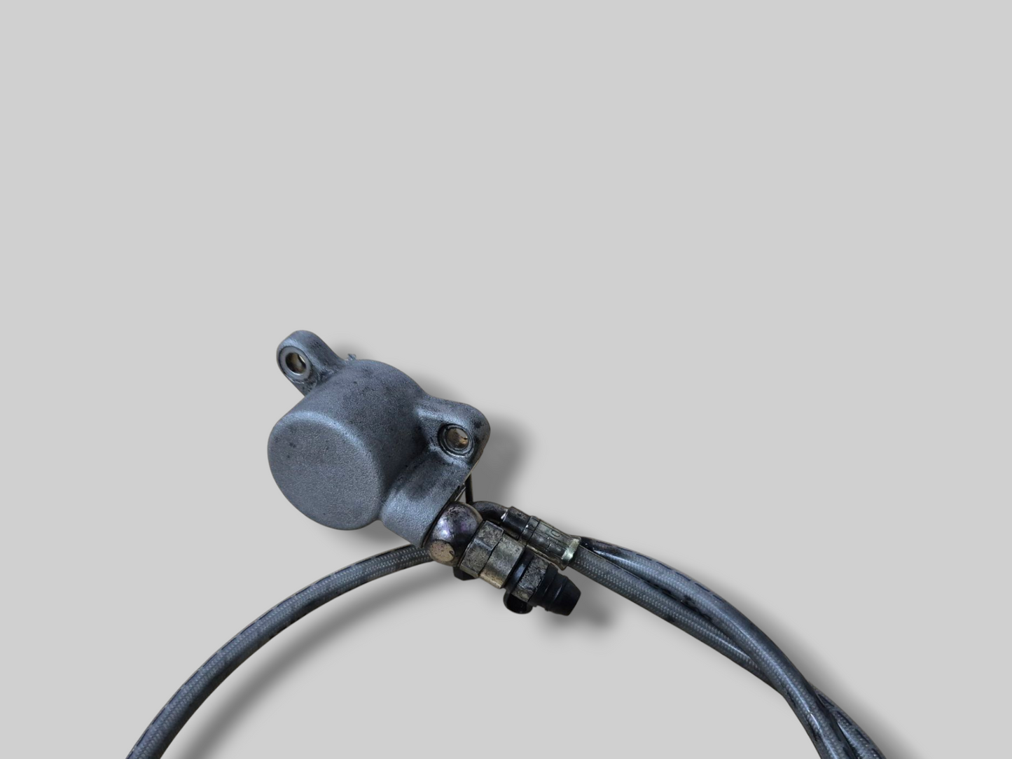 CYLINDRE ESCLAVE DE COMMANDE D'EMBRAYAGE AP8106381 Aprilia RSV Mille 98-03 / Tuono 02-05 