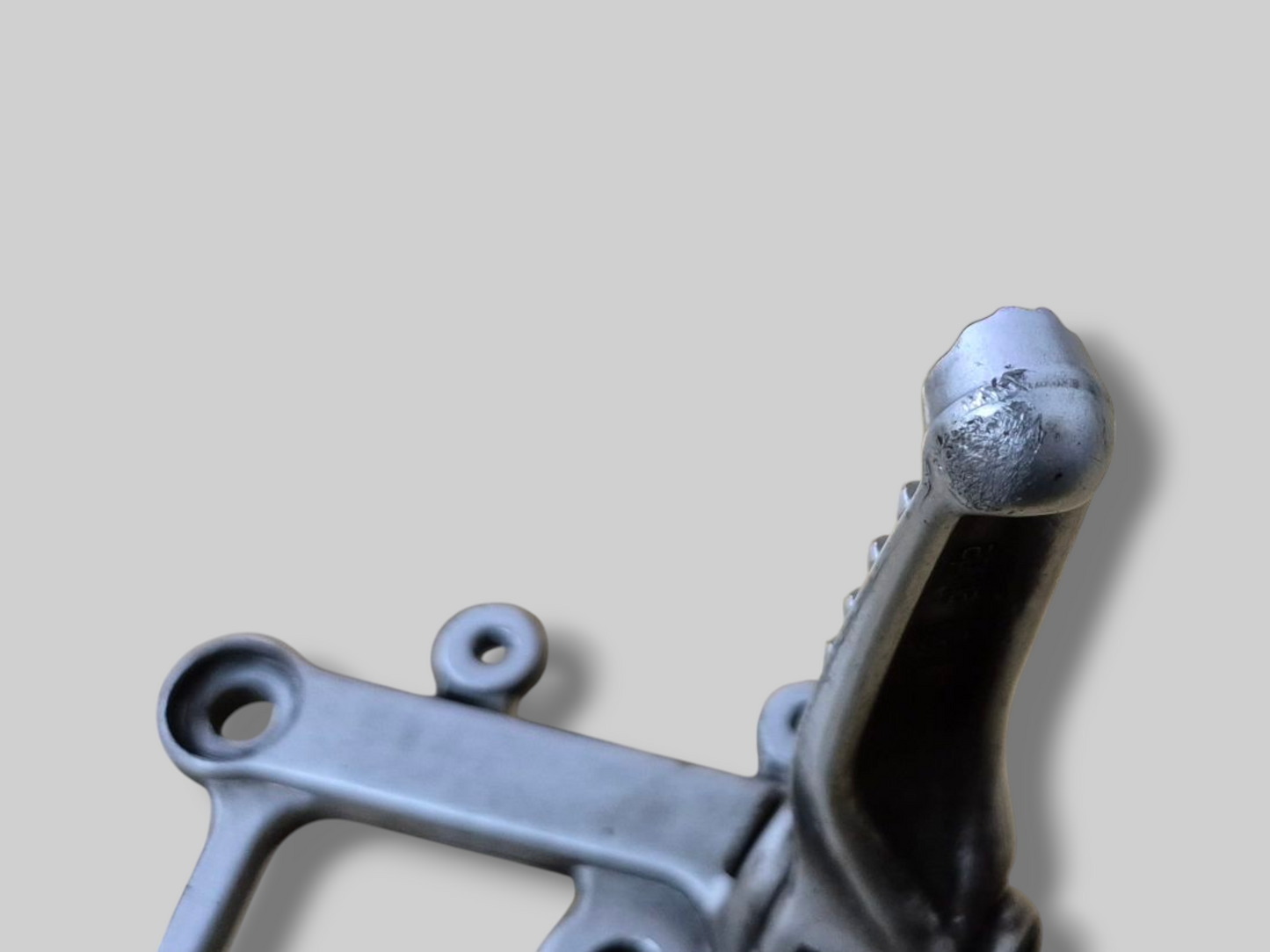 LEFT-HAND SIDE FOOTREST REARSET AP8135910 Aprilia RSV Mille 98-03 / Tuono 02-05