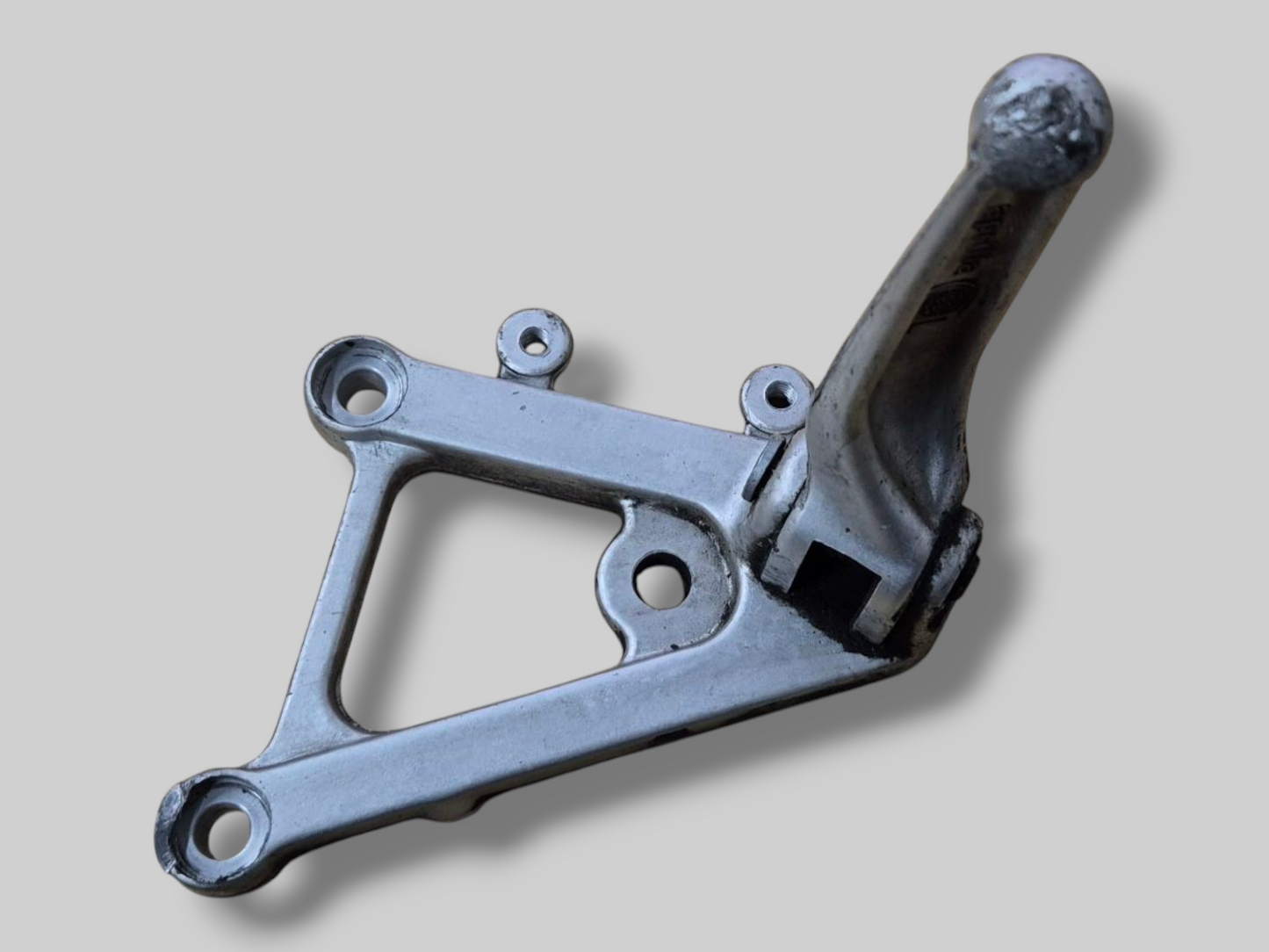 LEFT-HAND SIDE FOOTREST REARSET AP8135910 Aprilia RSV Mille 98-03 / Tuono 02-05