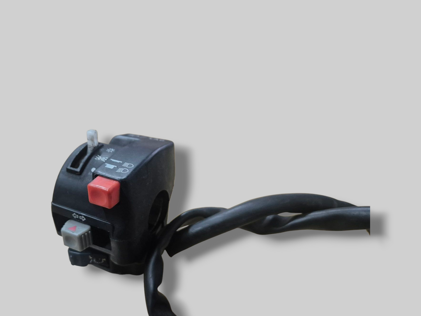 LEFT-HAND SIDE HANDLEBAR LIGHT SWITCH AP8124551 Aprilia RSV Mille 98-03 / Tuono 02-05