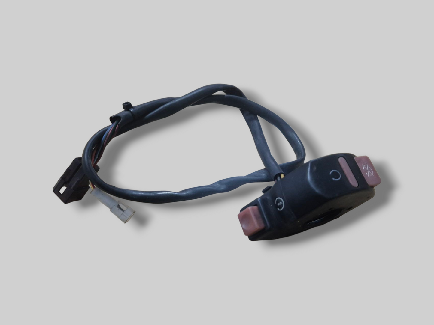 RIGHT-HAND SIDE HANDLEBAR KILLSWITCH AP8124260 Aprilia RSV Mille 1998-2000 / SL1000 Falco 01-03