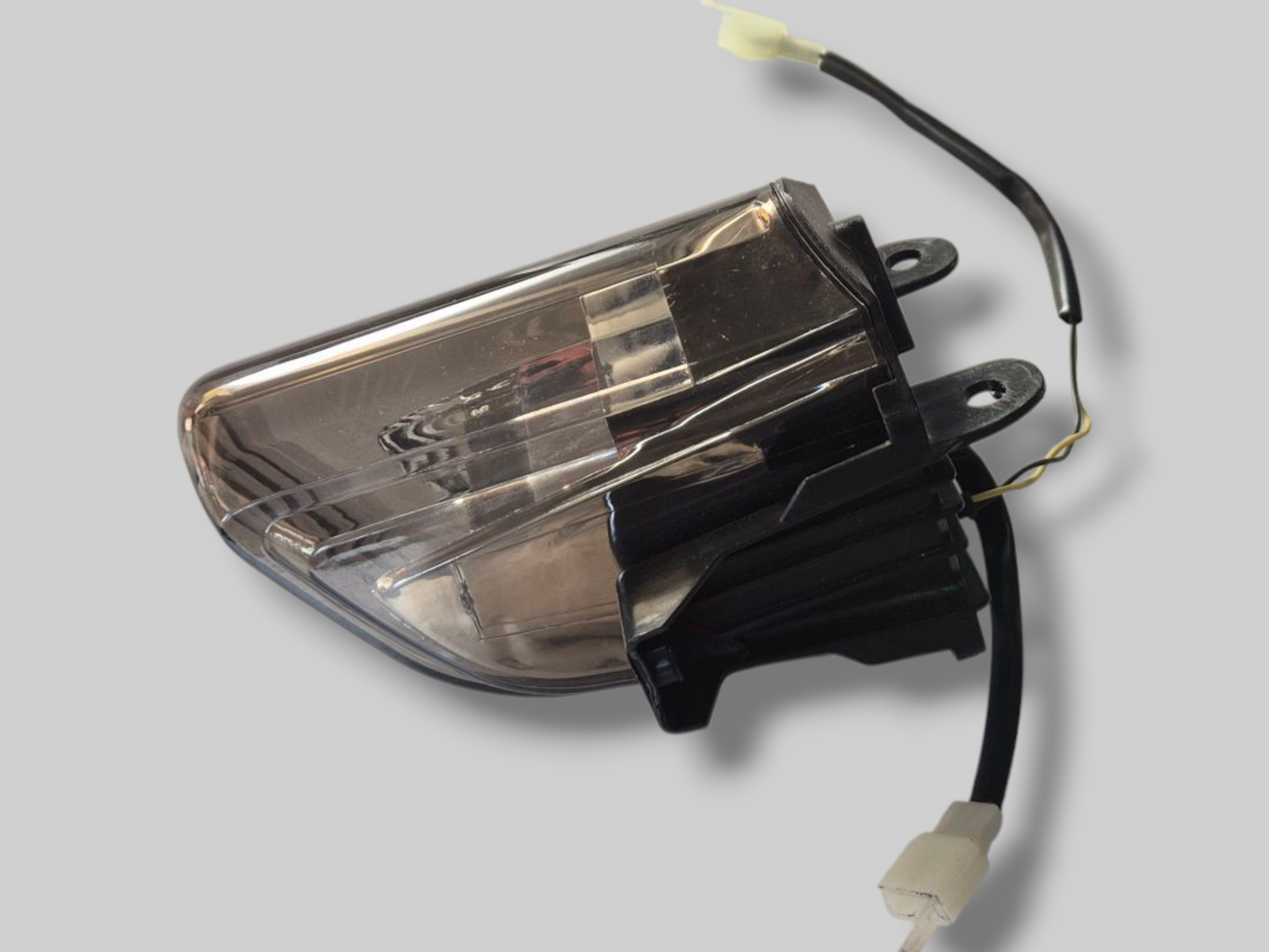 FEU ARRIÈRE AP8127070 Aprilia RSV Mille 2003 / Tuono 02-05