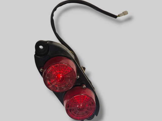 FEU ARRIÈRE AP8127070 Aprilia RSV Mille 2003 / Tuono 02-05