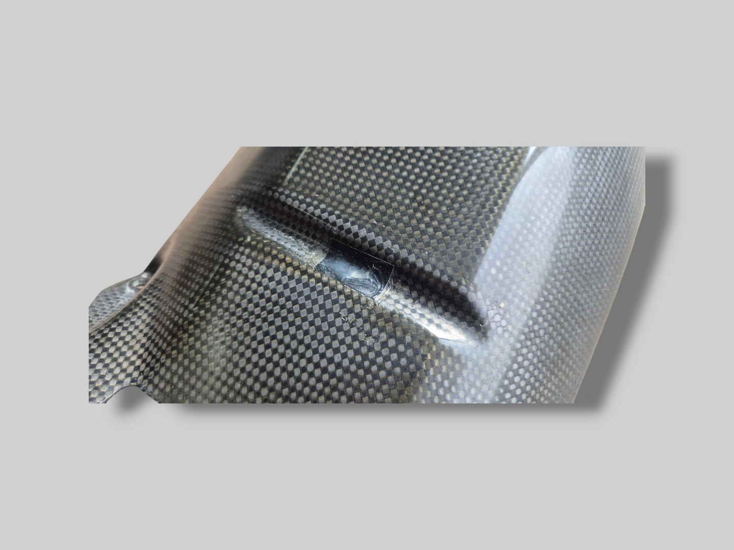 ACHTER CARBON OEM SPATBORD / HUGGER AP8791048 Aprilia RSV Mille 98-03 / Tuono 02-05 