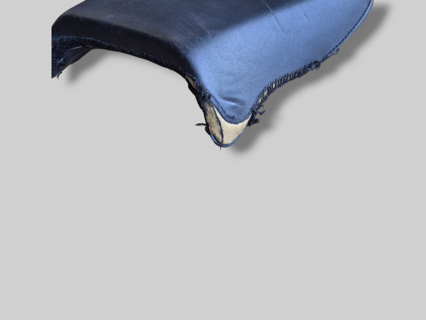 DRIVERS SADDLE SEAT AP8129169 Aprilia RSV Mille 1998-2000
