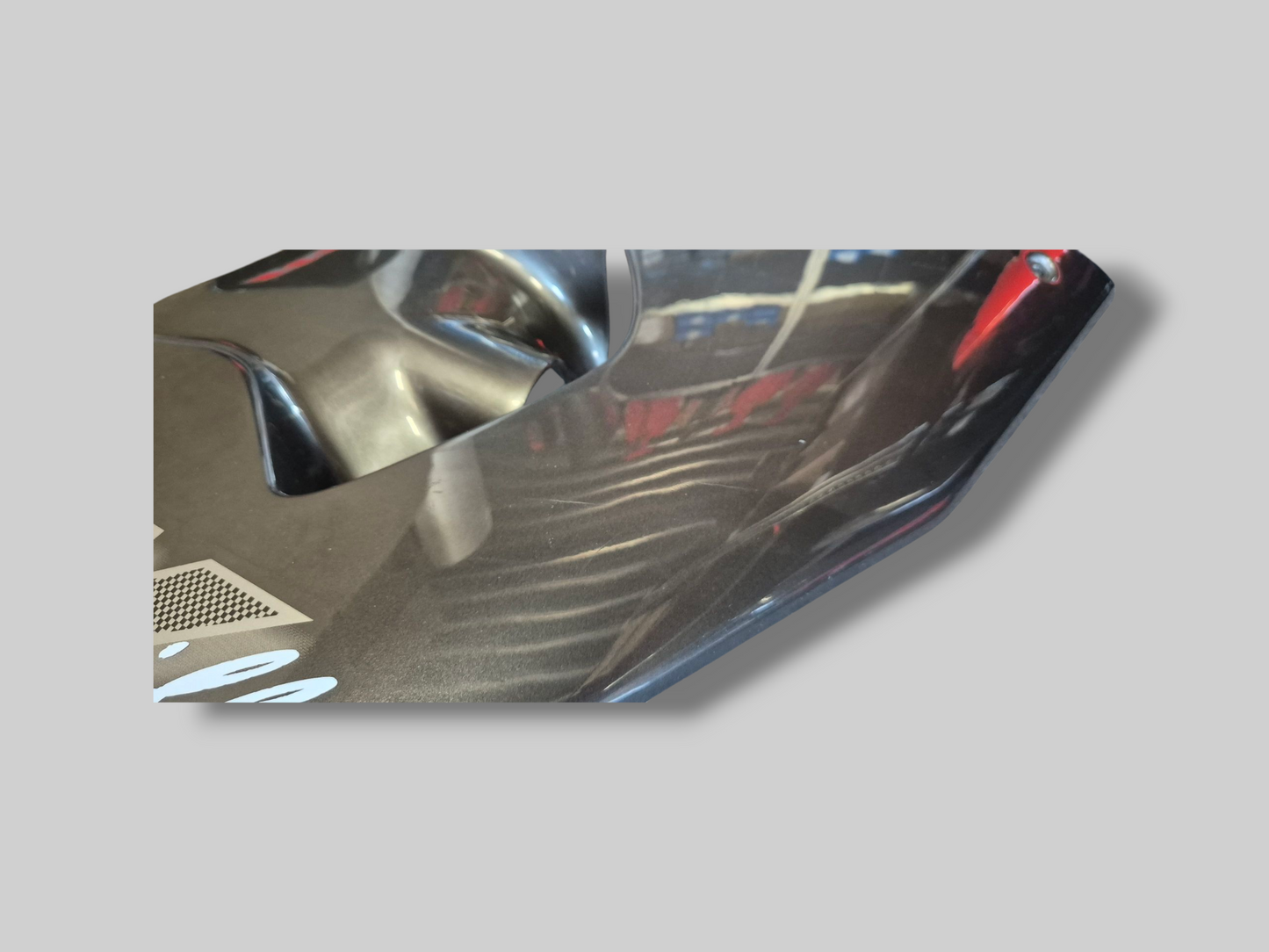 CARÉNAGE CÔTÉ DROIT GRIS AP8139410 Aprilia RSV Mille 98-03 